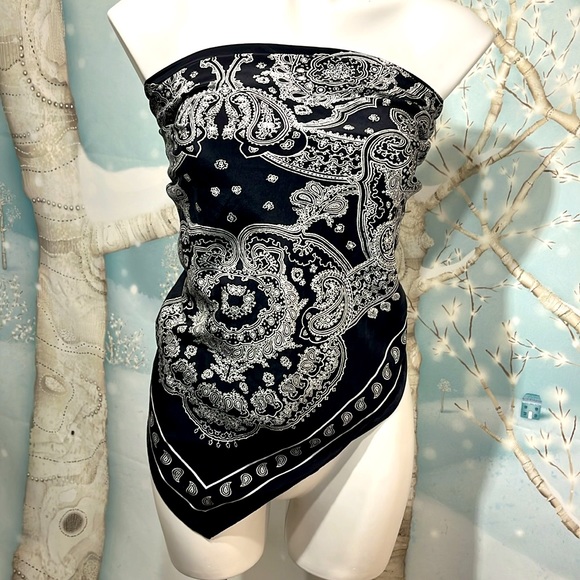 Pure by DKNY Giant bandanna print scarf - Picture 3 of 6